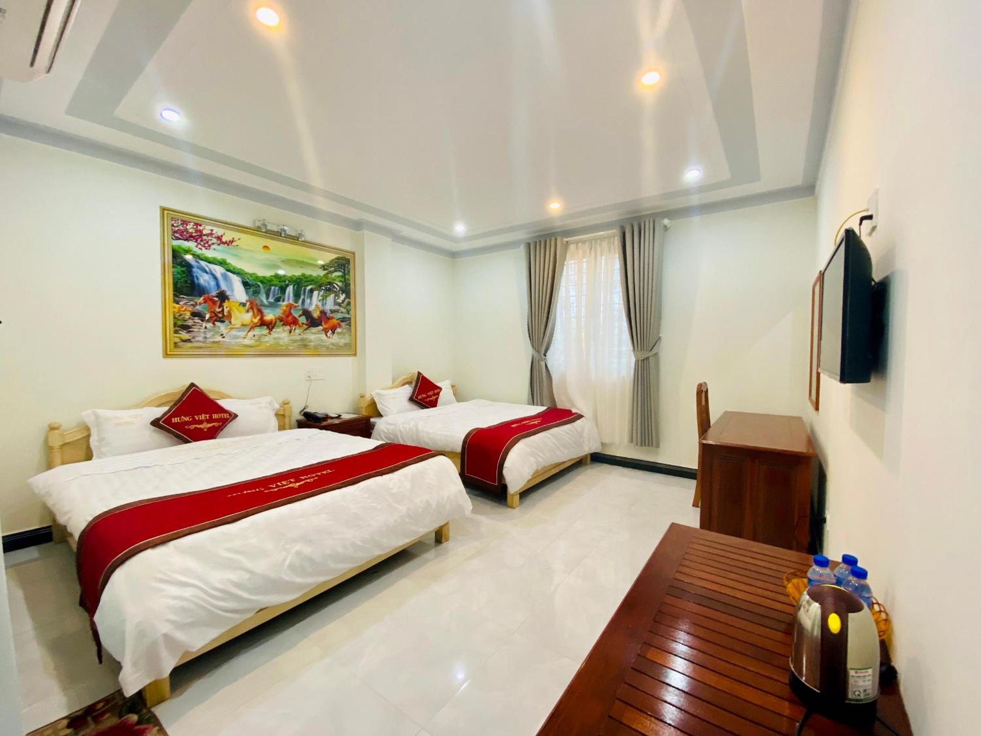 Khach San Hung Viet Hotel Tỉnh Kontum Exterior photo