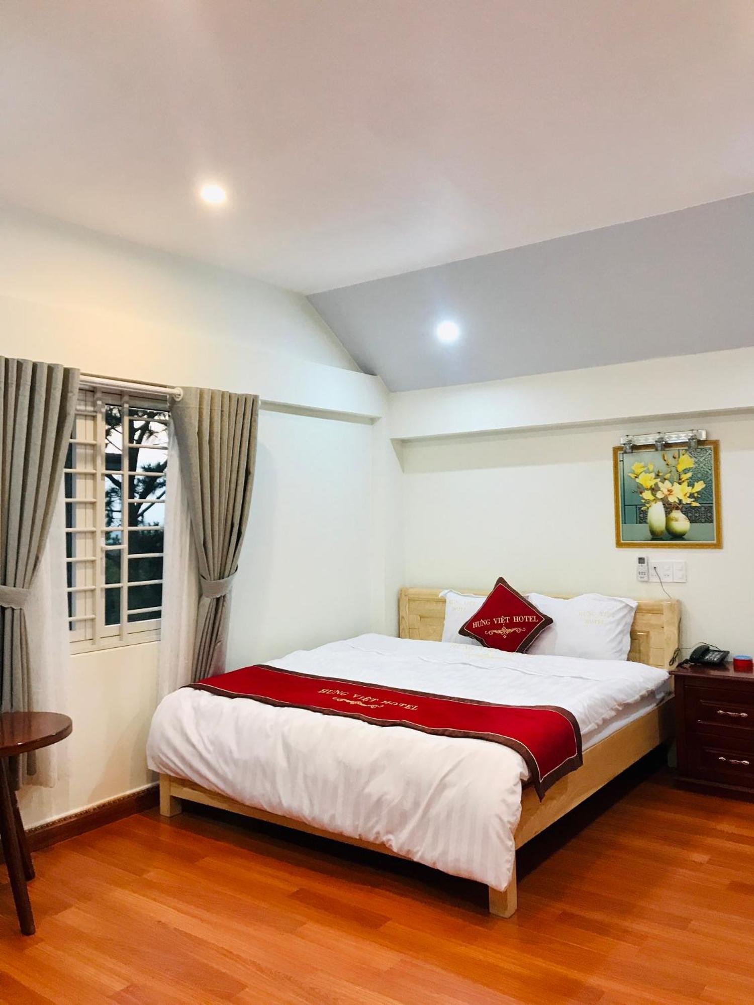 Khach San Hung Viet Hotel Tỉnh Kontum Exterior photo